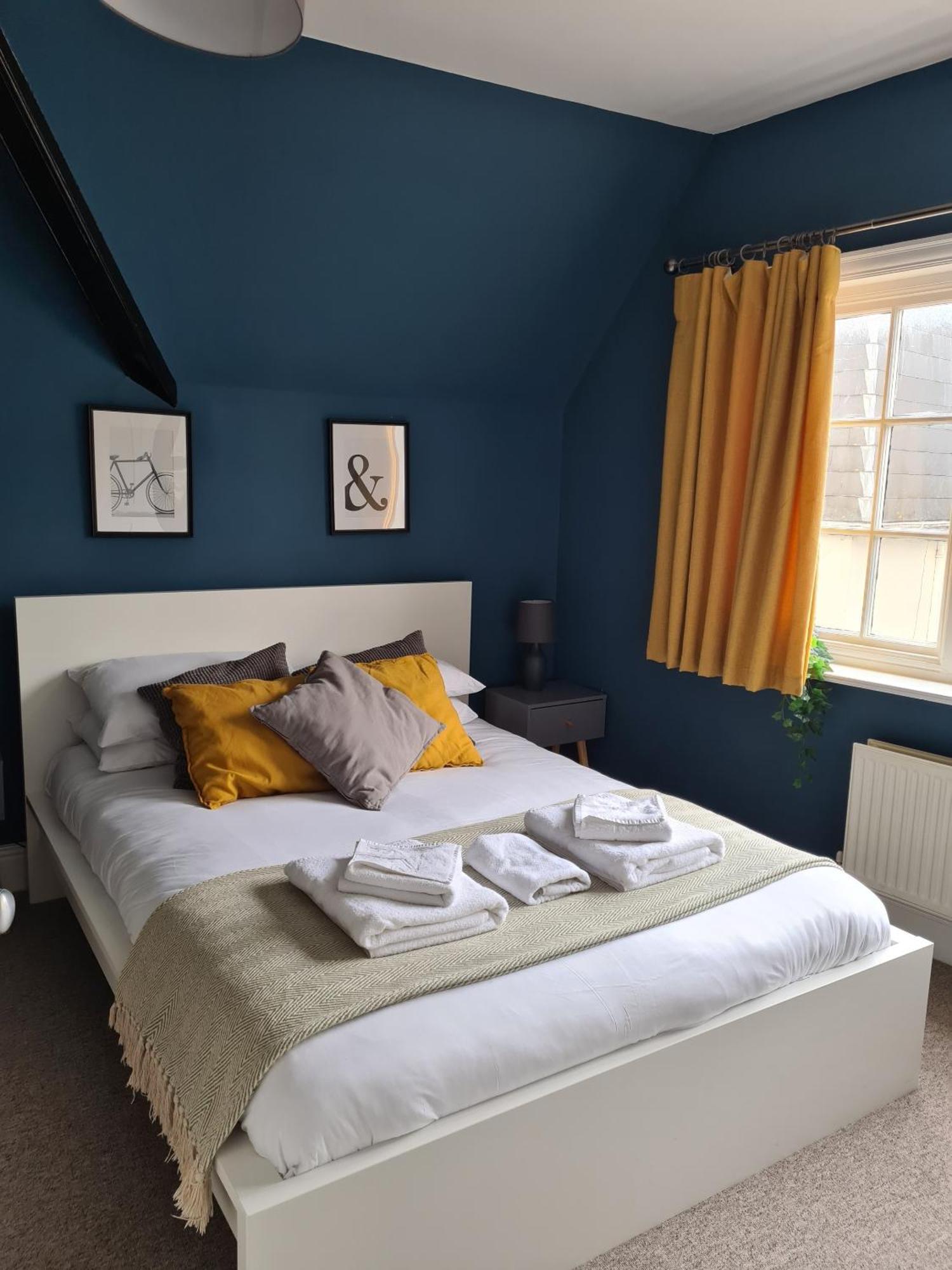 Pier View Studio Apartment Каус Экстерьер фото